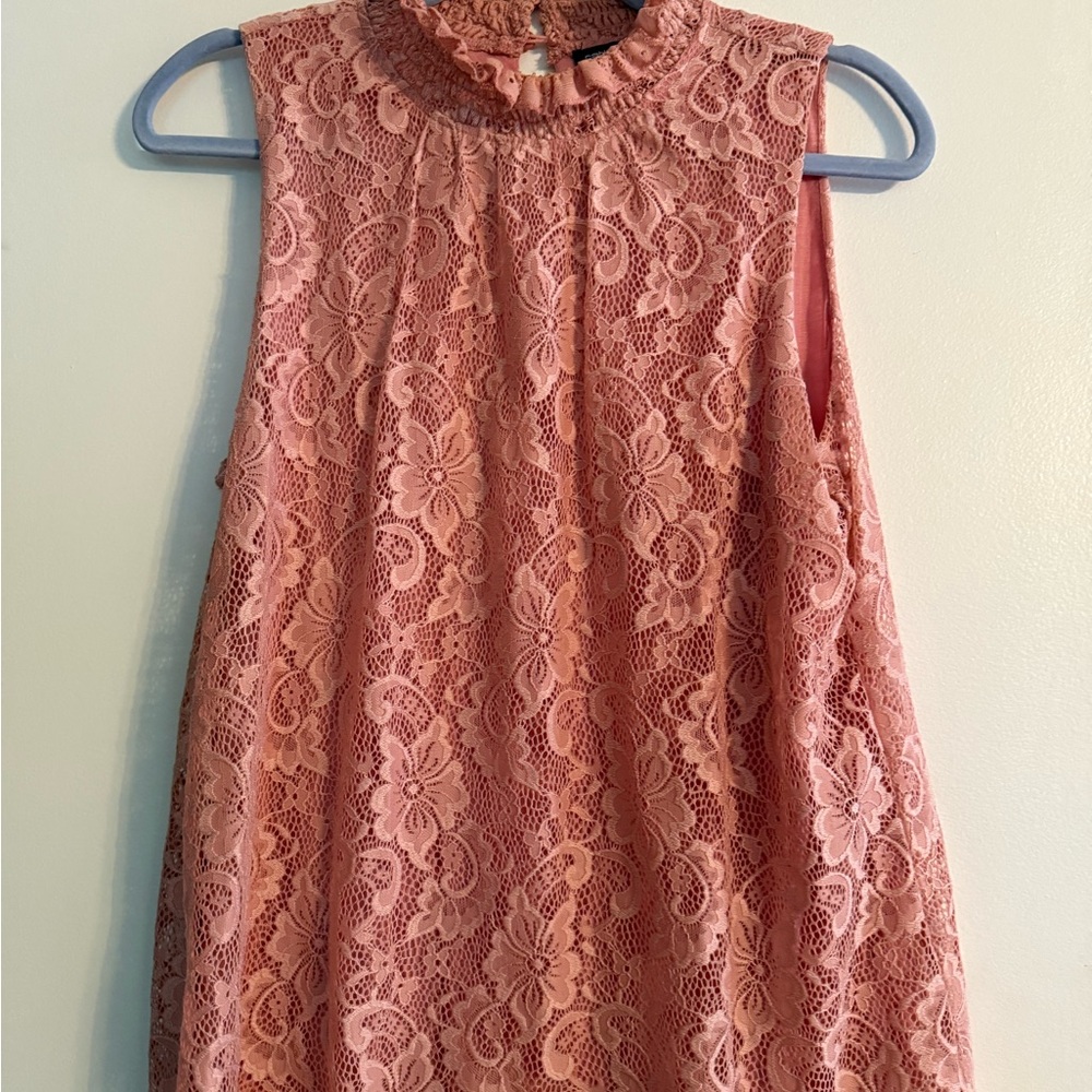 Elegant Pink Lace Sleeveless Top